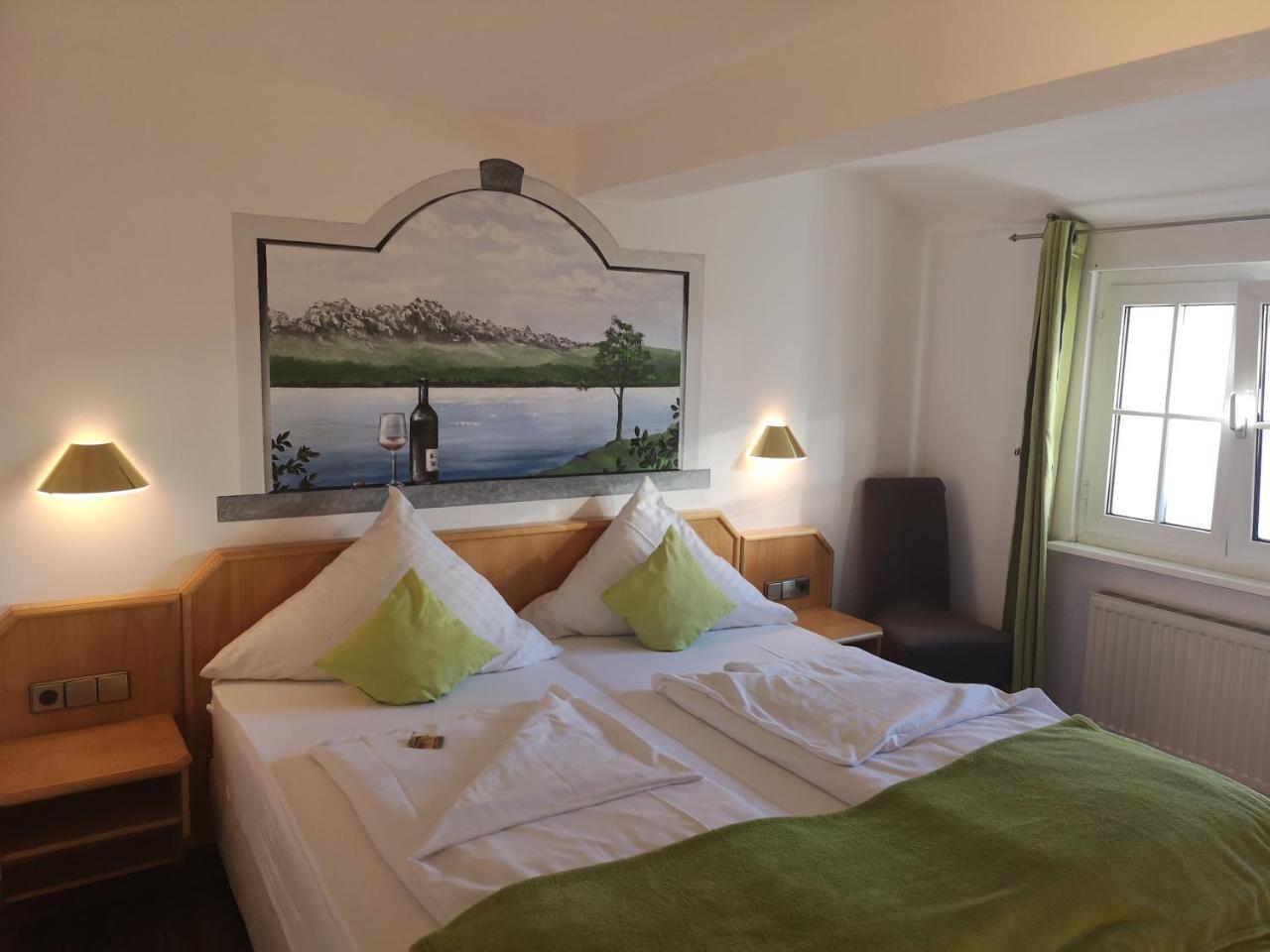 Hotel Dreikoenig & Restaurant Seegourmet Hagnau Bagian luar foto