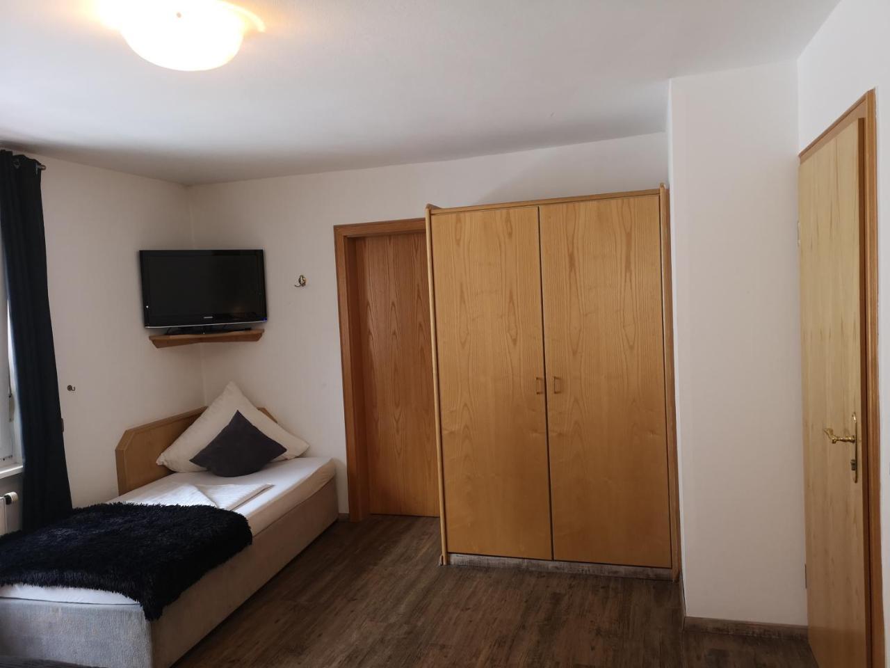 Hotel Dreikoenig & Restaurant Seegourmet Hagnau Bagian luar foto