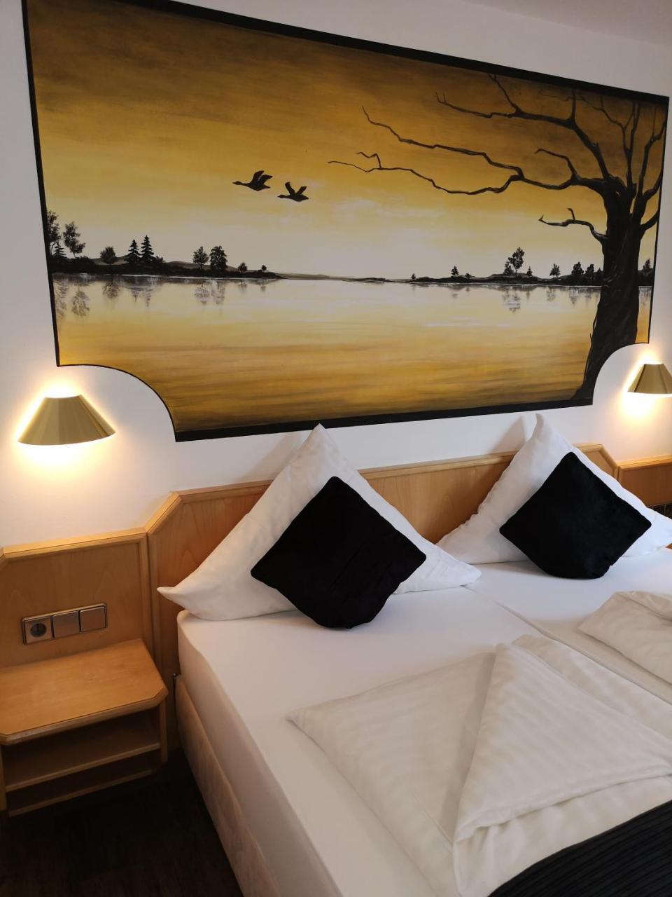Hotel Dreikoenig & Restaurant Seegourmet Hagnau Bagian luar foto